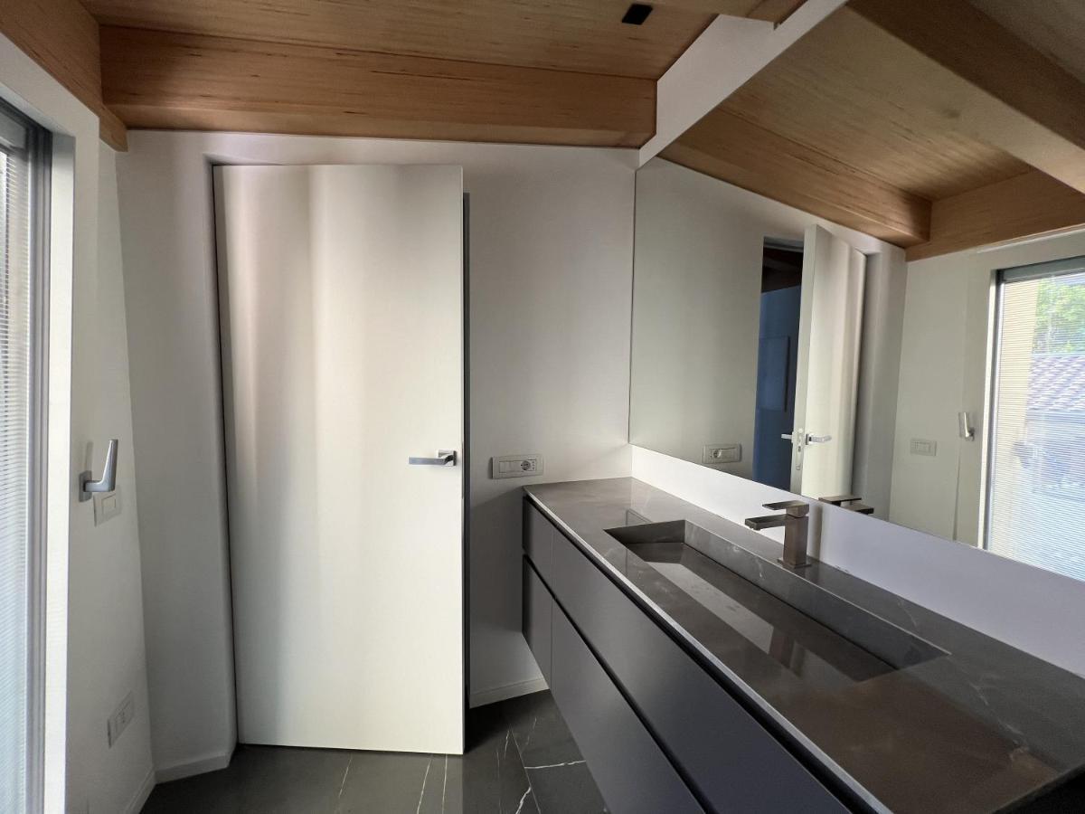 Luxury Lakefront Penthouse Lezzeno Dış mekan fotoğraf
